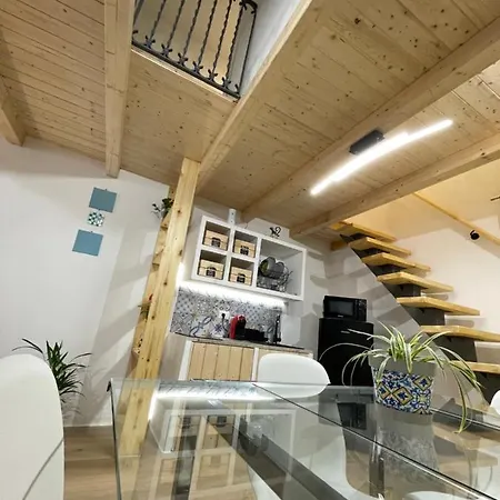 Rosalia Loft, Nel Cuore Di Ballaro A Apartment *